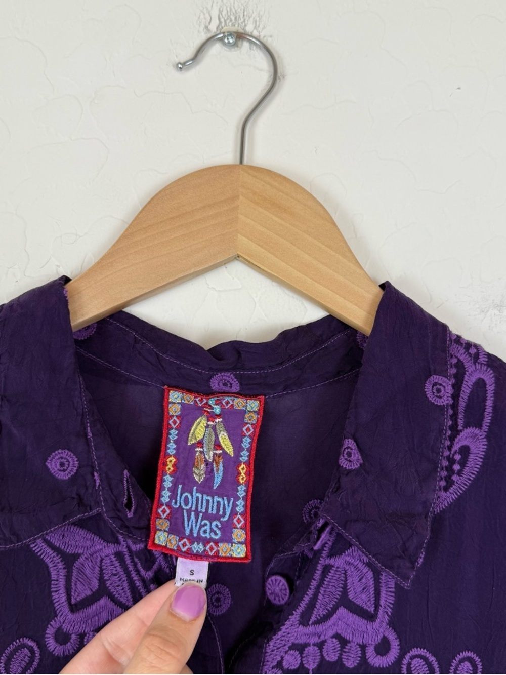 JOHNNY WAS runswick lenny button down shirt in grape - Picture 6 of 9